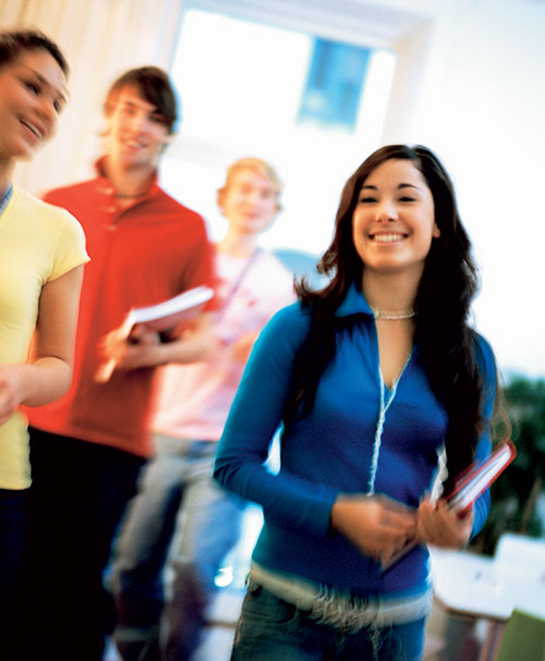 IELTS Course, This IELTS course is for Those who want to prepare for IELTS and have basic English at Intermediate level. - Learn english preparation at EduFirst School